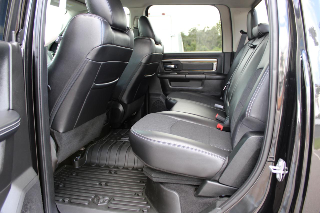 RAM 3500 Big Horn Crew Cab LWB 4WD DRW 2018