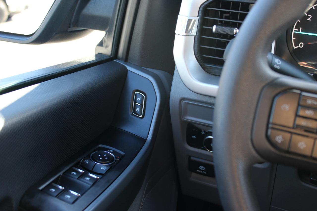 Ford F-150 XLT SuperCrew Short Bed 2WD 2023