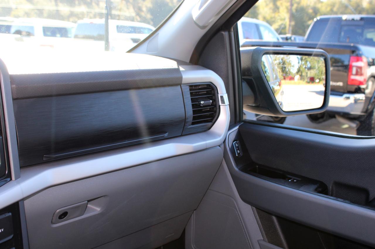 Ford F-150 XLT SuperCrew Short Bed 2WD 2023