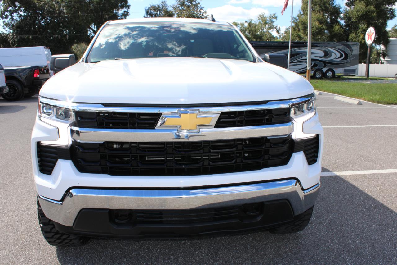 Chevrolet Silverado 1500 LT Crew Cab 4WD 2023