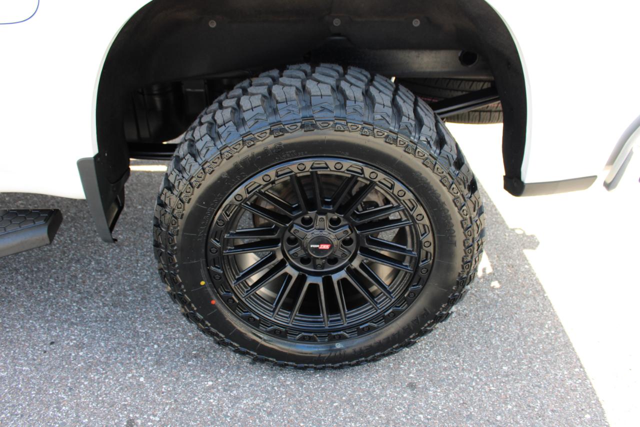Chevrolet Silverado 1500 LT Crew Cab 4WD 2023