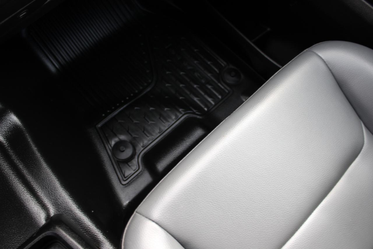 RAM 1500 Tradesman Quad Cab 2WD 2023