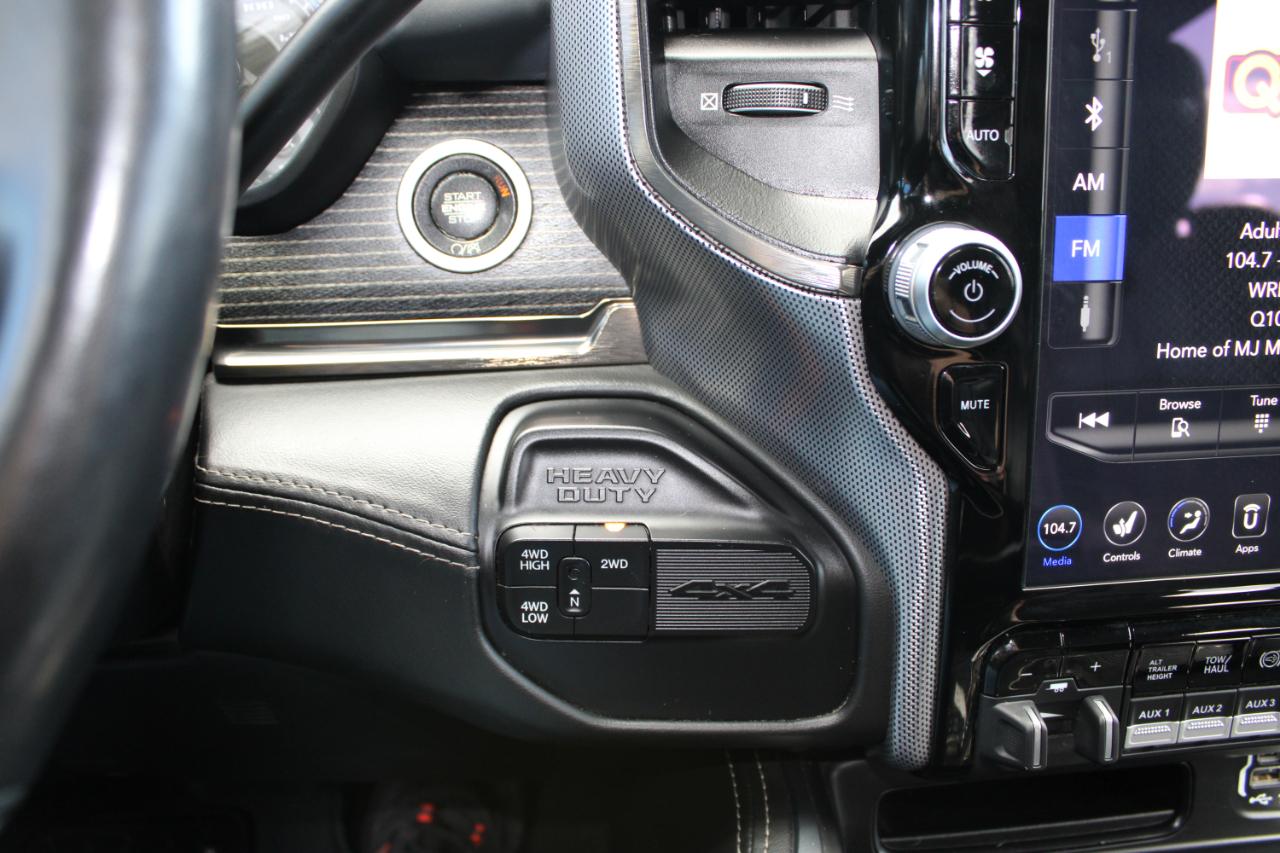 RAM 3500 Limited Mega Cab 4WD 2020