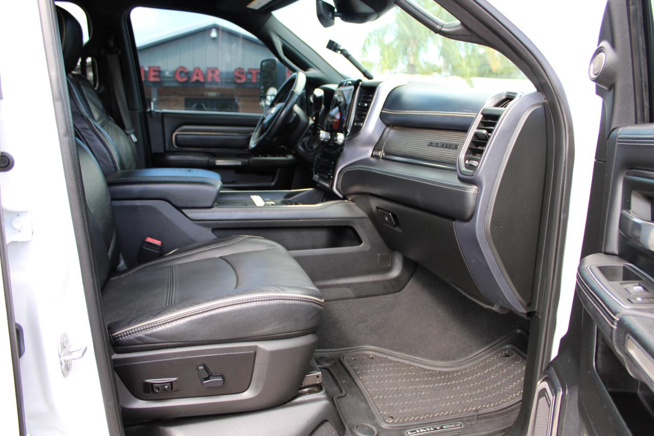 RAM 3500 Limited Mega Cab 4WD 2020