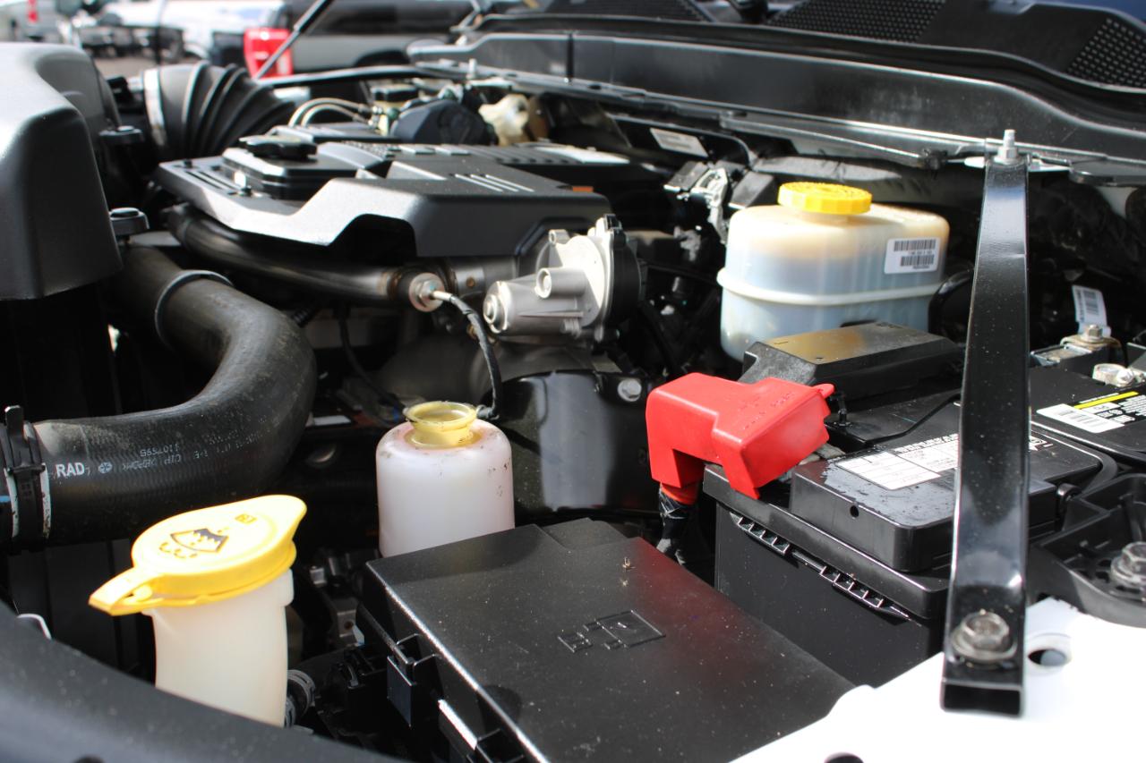 RAM 3500 Tradesman Crew Cab 4WD 2024
