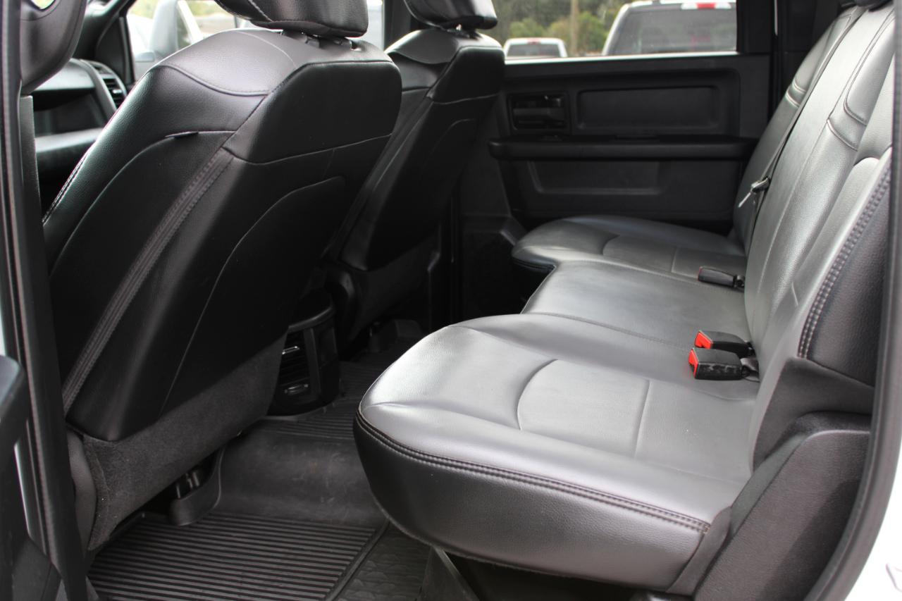 RAM 3500 Tradesman Crew Cab 4WD 2024