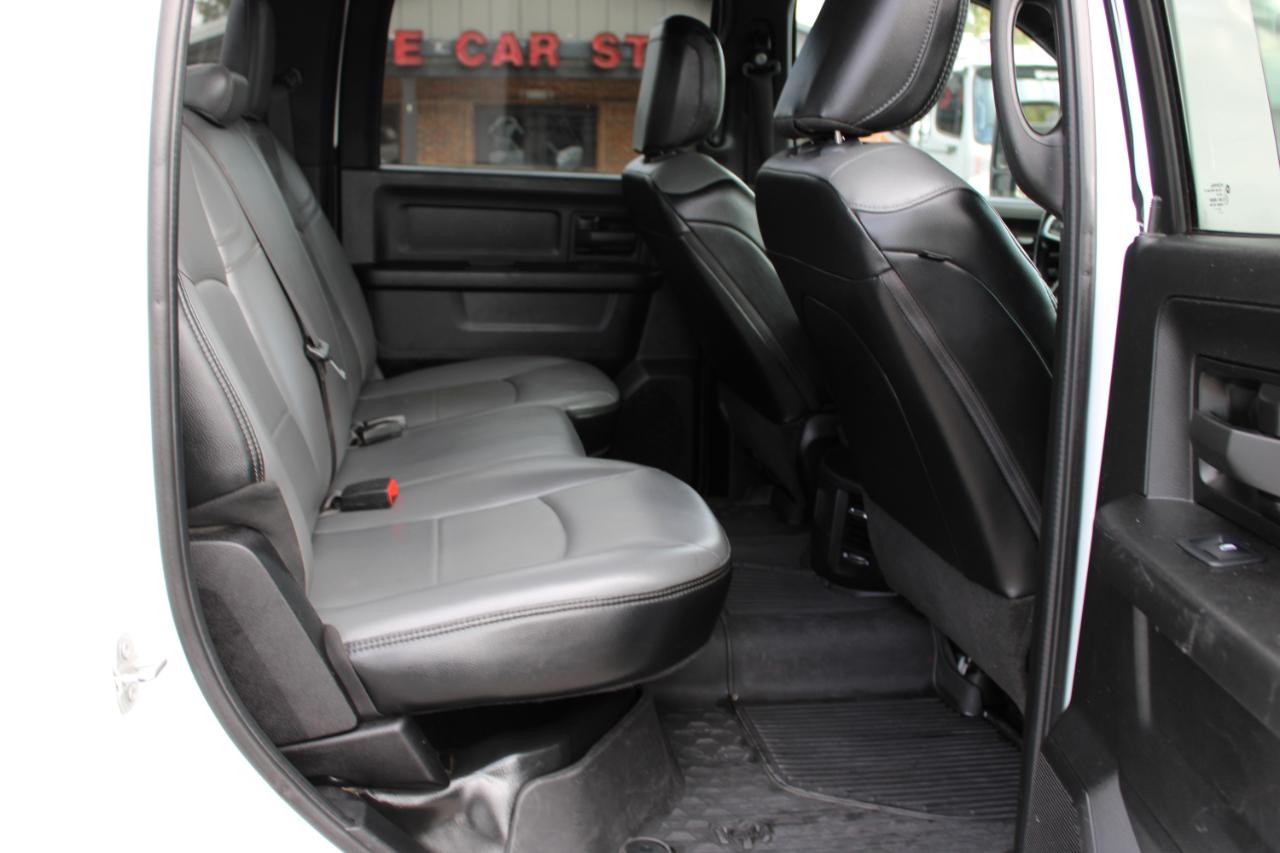 RAM 3500 Tradesman Crew Cab 4WD 2024