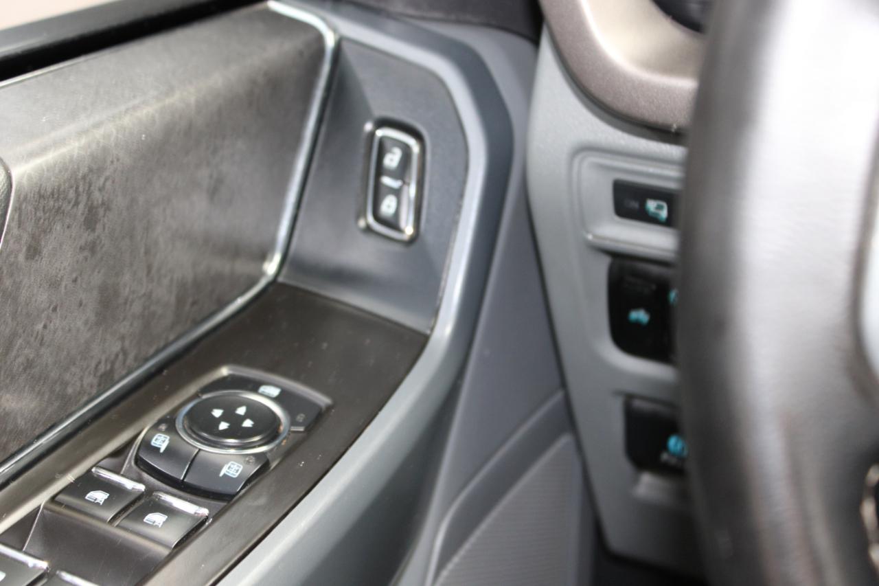 Ford F-150 XLT SuperCrew 4WD 2024