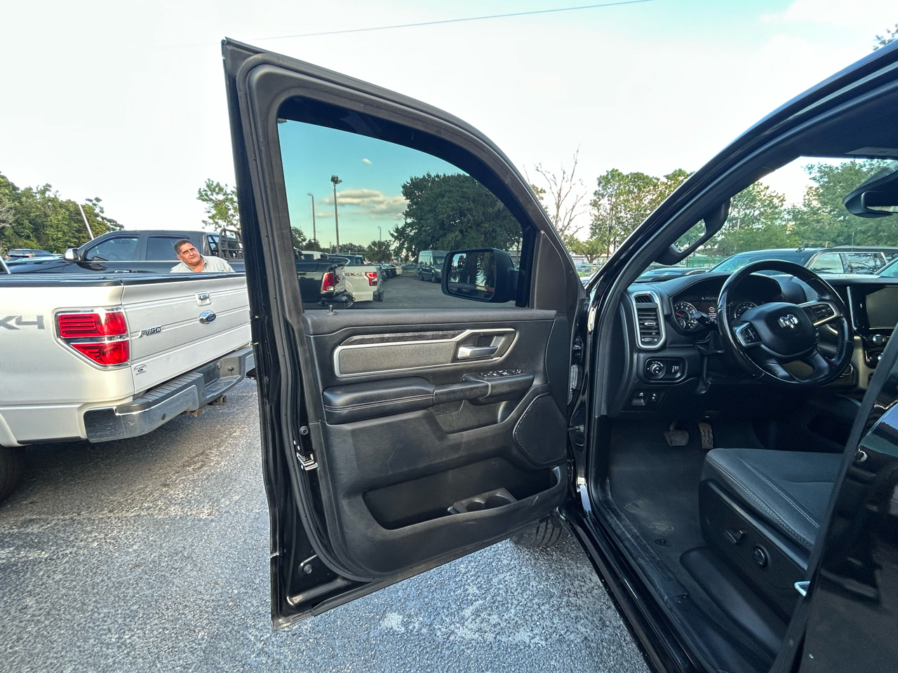 RAM 1500 Big Horn Quad Cab 2WD 2021