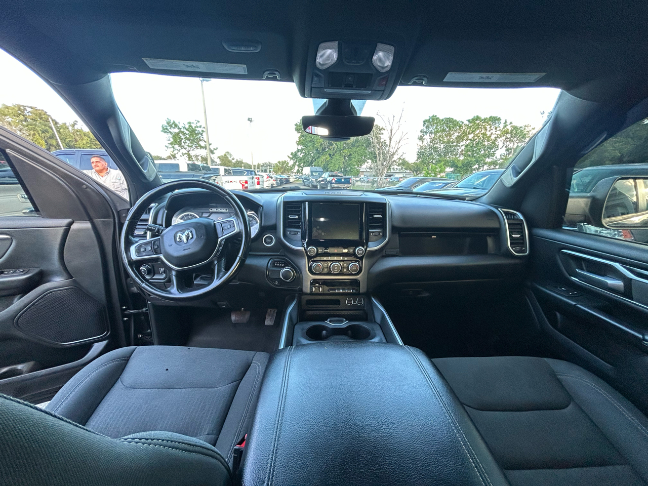 RAM 1500 Big Horn Quad Cab 2WD 2021