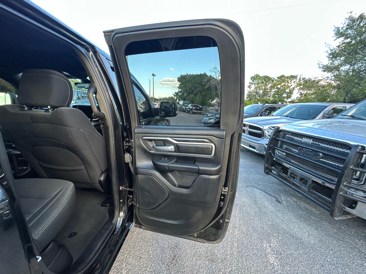 RAM 1500 Big Horn Quad Cab 2WD 2021
