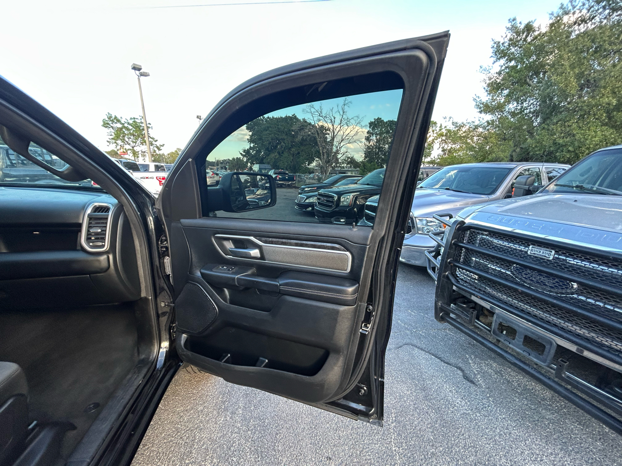 RAM 1500 Big Horn Quad Cab 2WD 2021