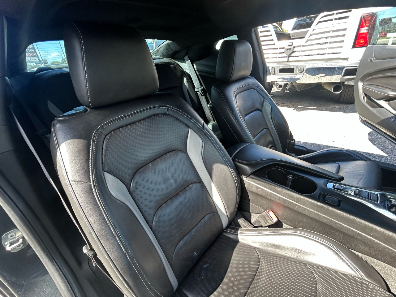 Chevrolet Camaro 2LT Coupe 8A 2018