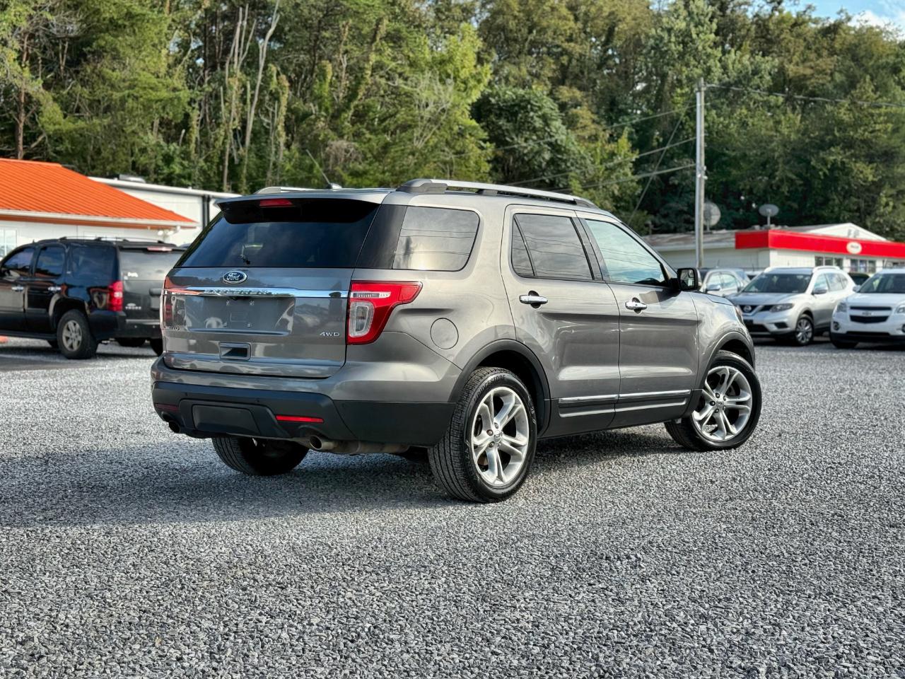Ford Explorer Limited 4WD 2011