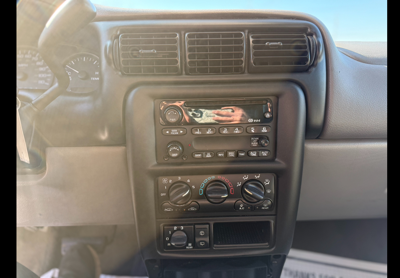 Chevrolet Venture LS 2003