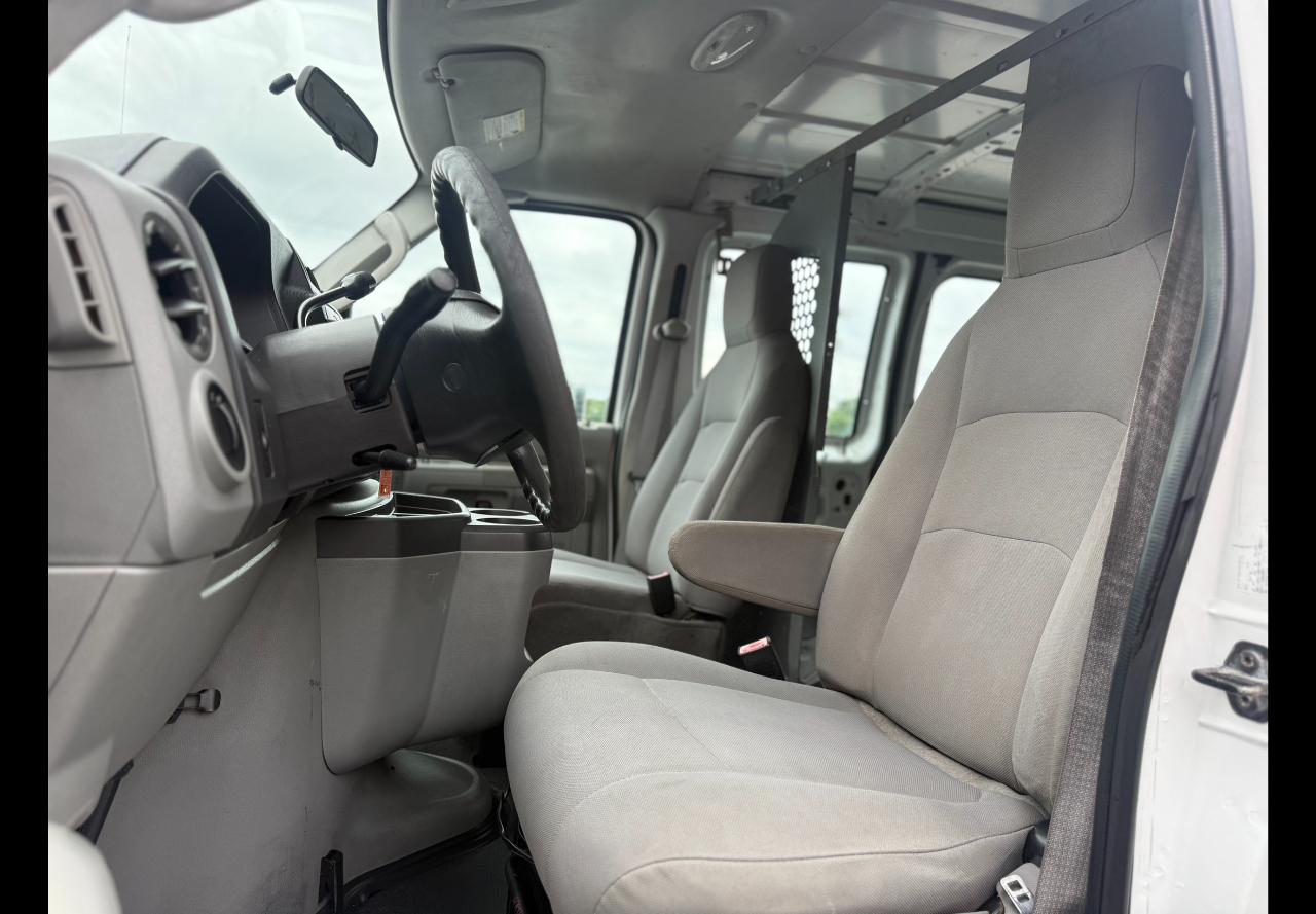 Ford Econoline  2009