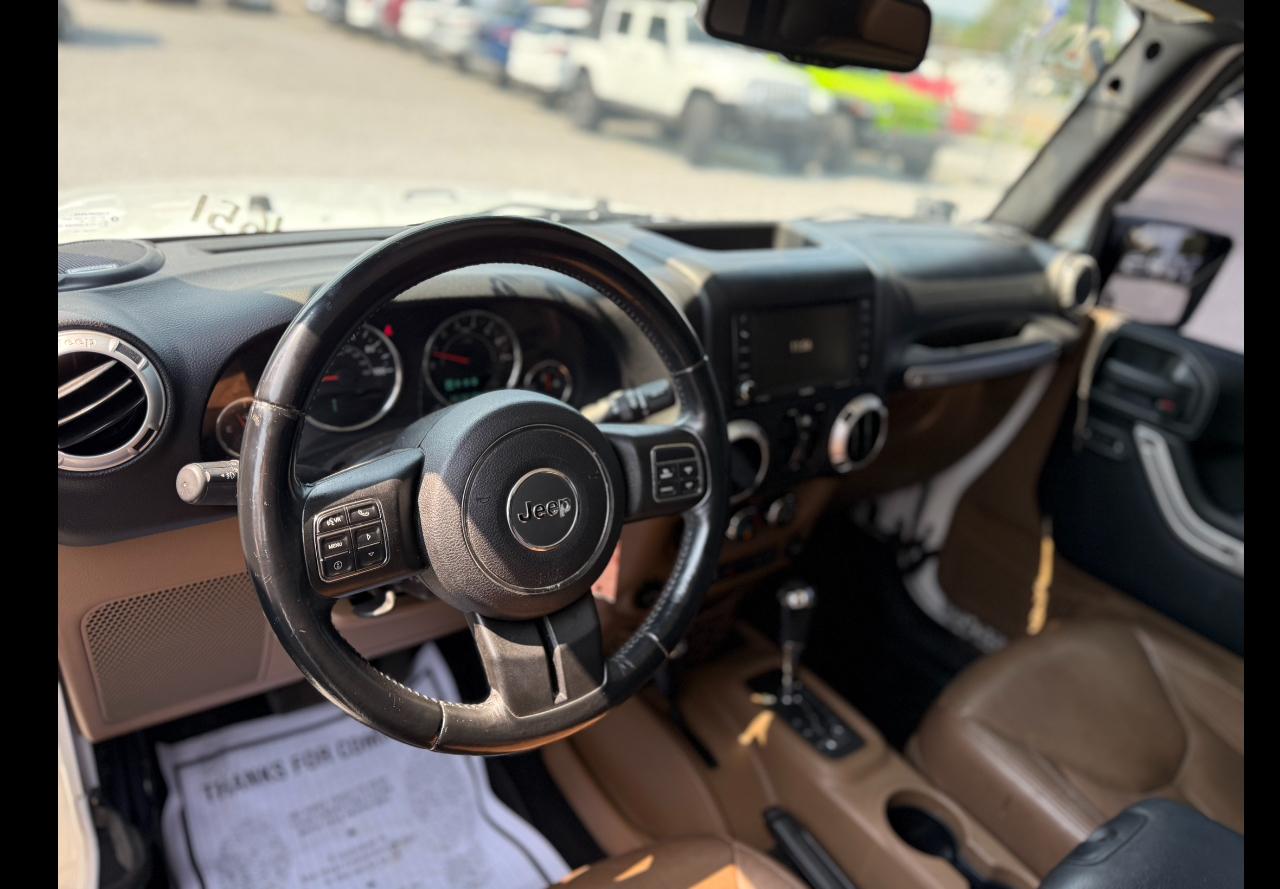 2015 Jeep Wrangler Unlimited Sahara - Photo 7