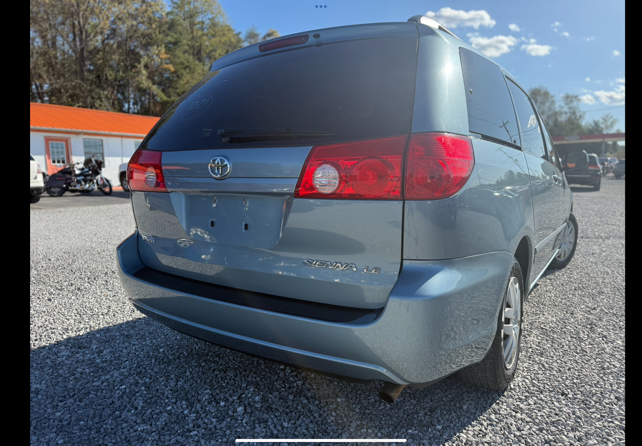 Toyota Sienna LE 8-Passenger Seating 2008 Toyota Sienna LE 8-Passenger Seating 2008