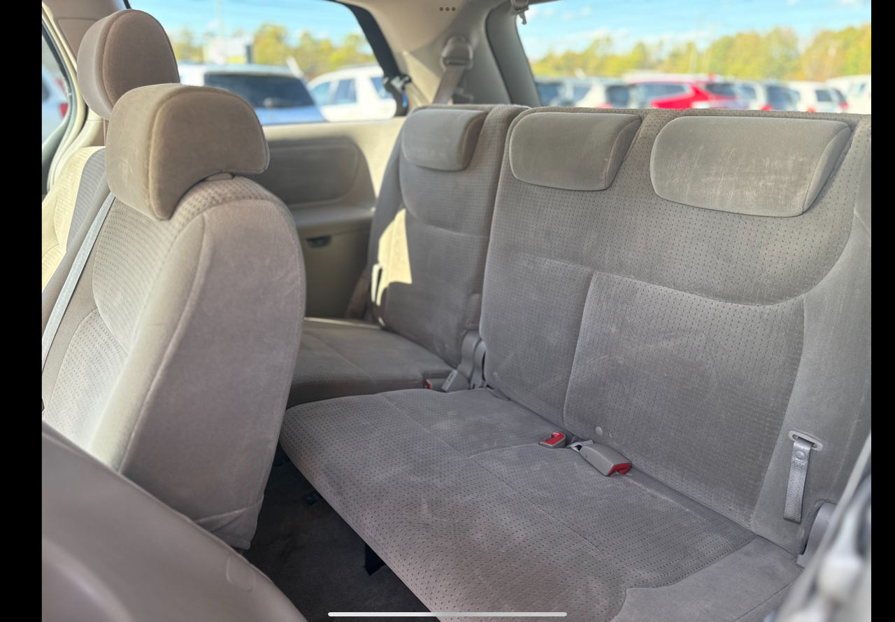 Toyota Sienna LE 8-Passenger Seating 2008 Toyota Sienna LE 8-Passenger Seating 2008