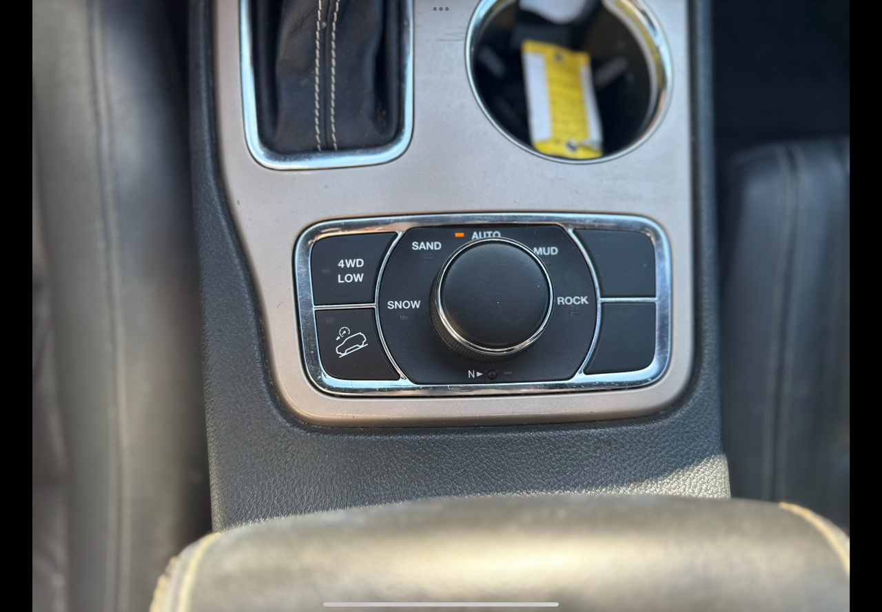 Jeep Grand Cherokee Limited 4WD 2016 Jeep Grand Cherokee Limited 4WD 2016