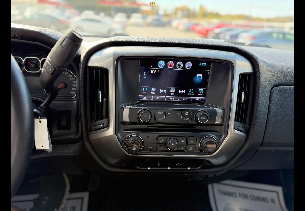 Chevrolet Silverado 1500 LT Crew Cab 2017 Chevrolet Silverado 1500 LT Crew Cab 2017