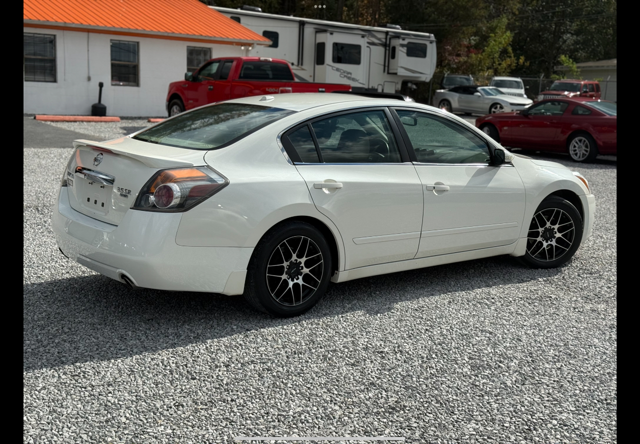 Nissan Altima  2011 Nissan Altima  2011