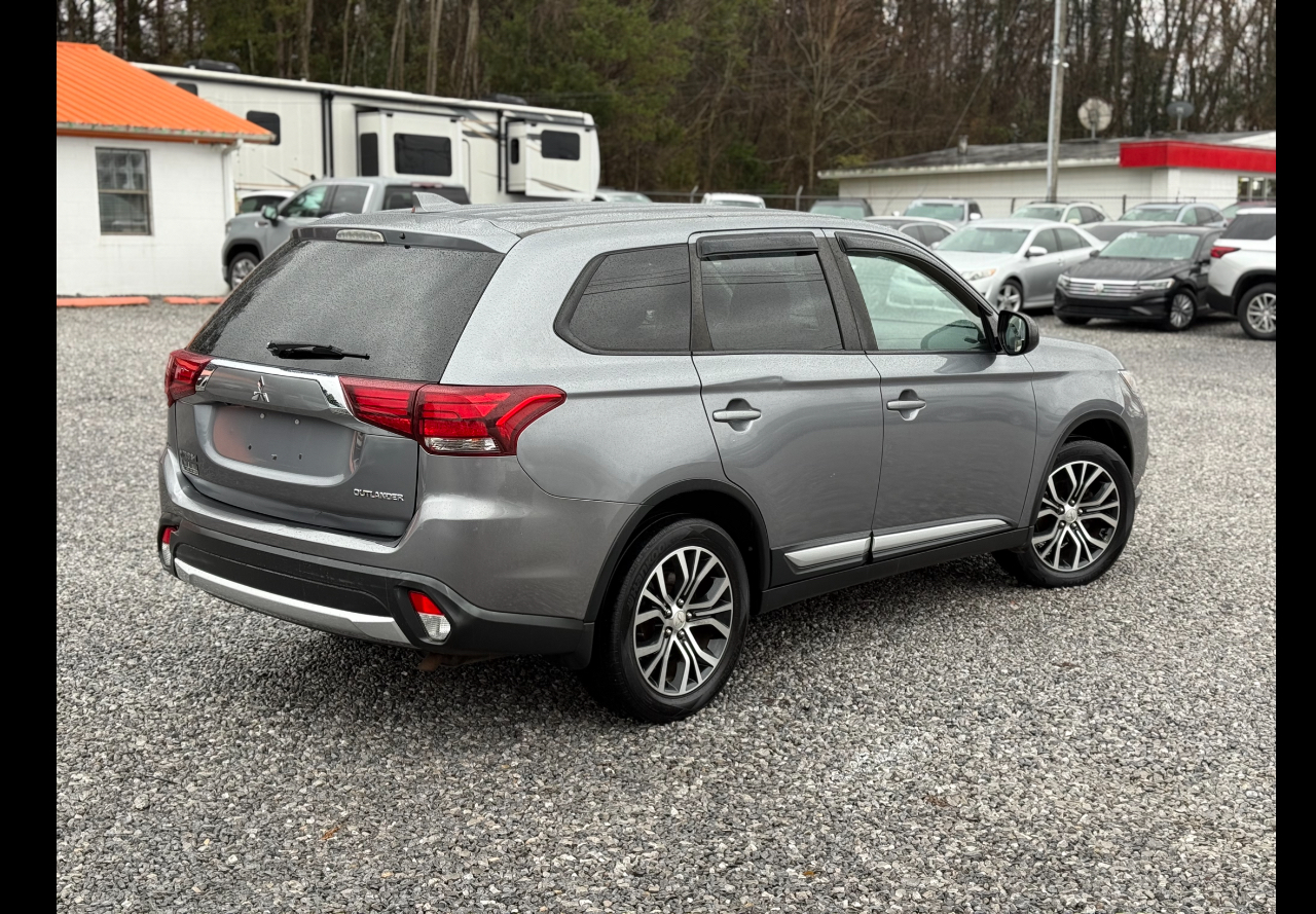 Mitsubishi Outlander SEL AWD 2018
