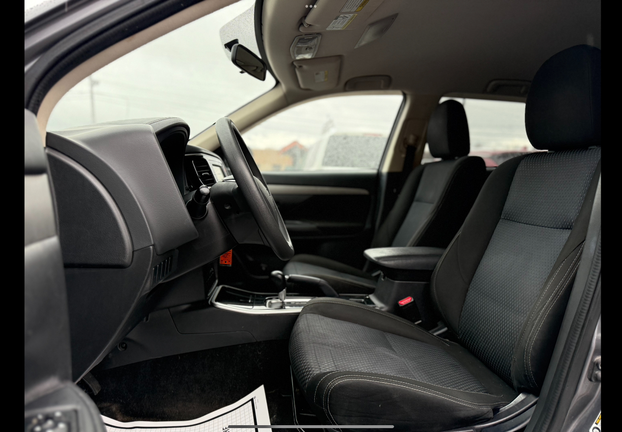 Mitsubishi Outlander SEL AWD 2018