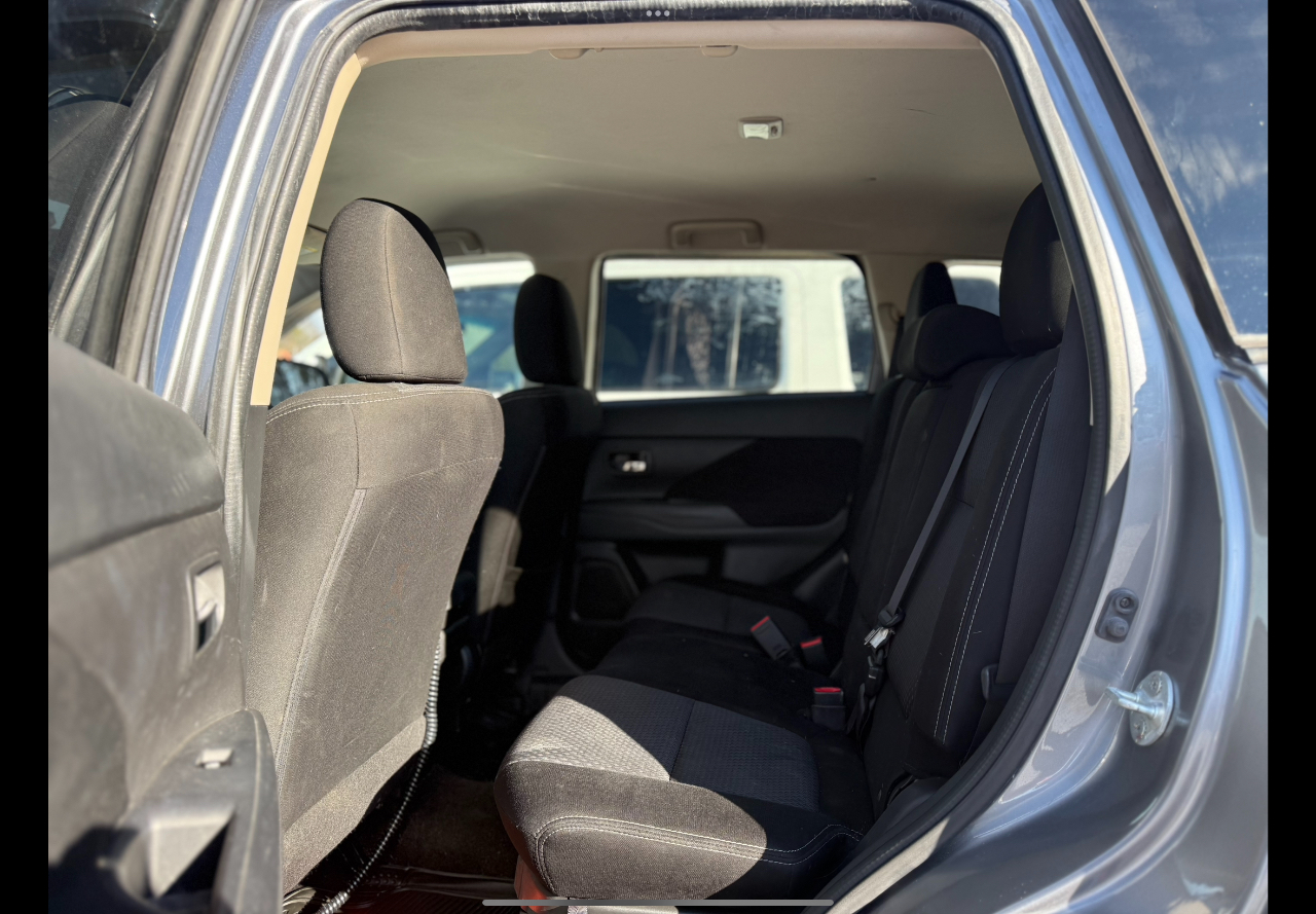 Mitsubishi Outlander SEL AWD 2018