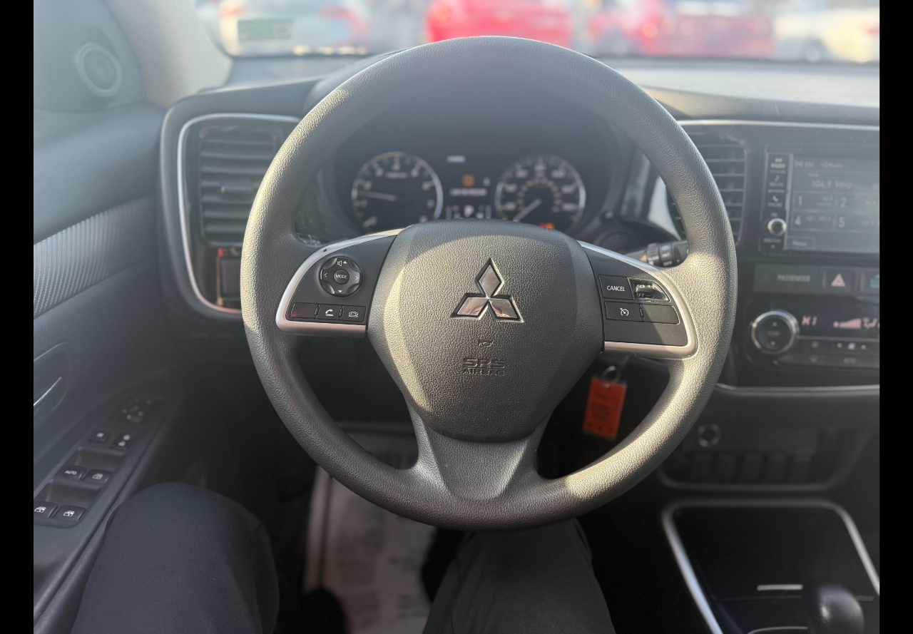 Mitsubishi Outlander SEL AWD 2018