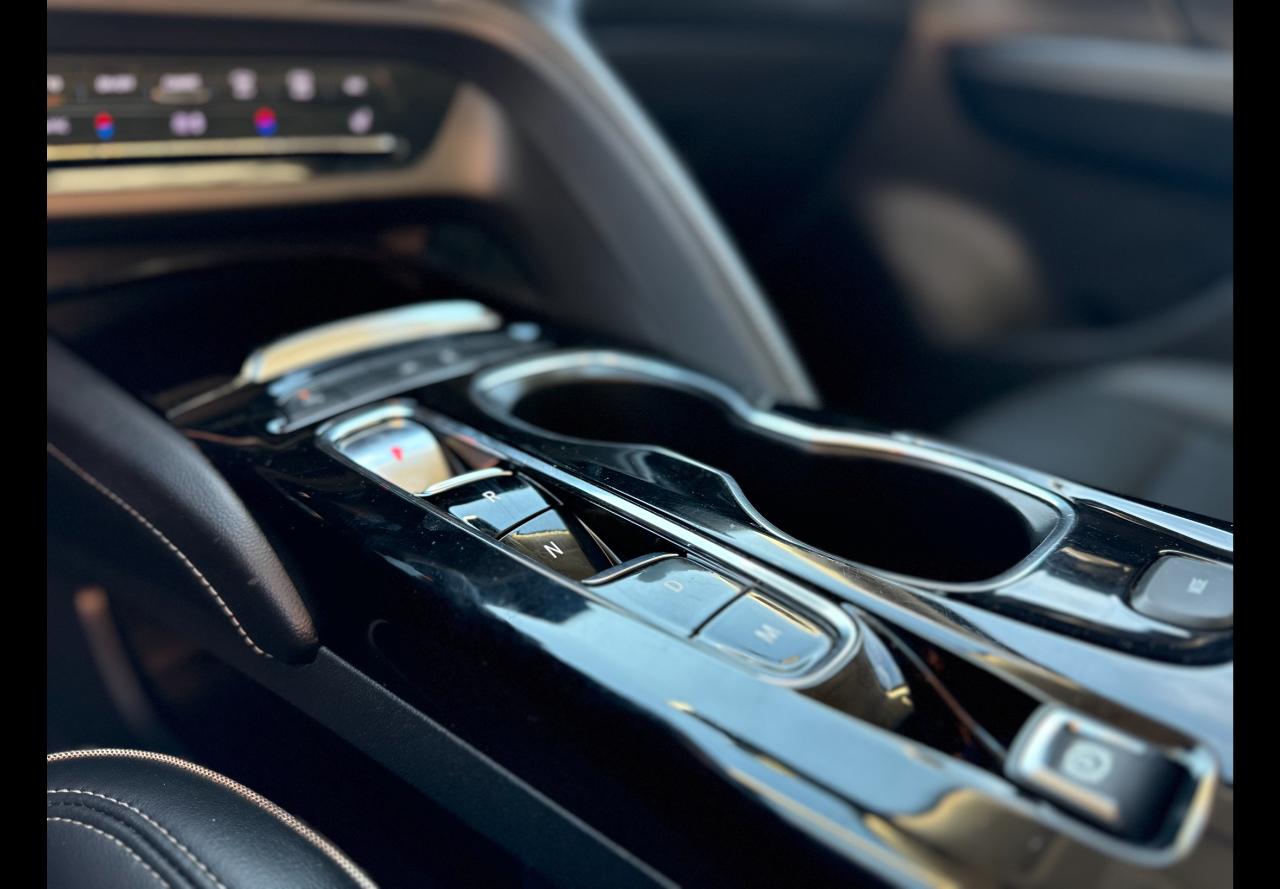 Buick Envision Essense 2023