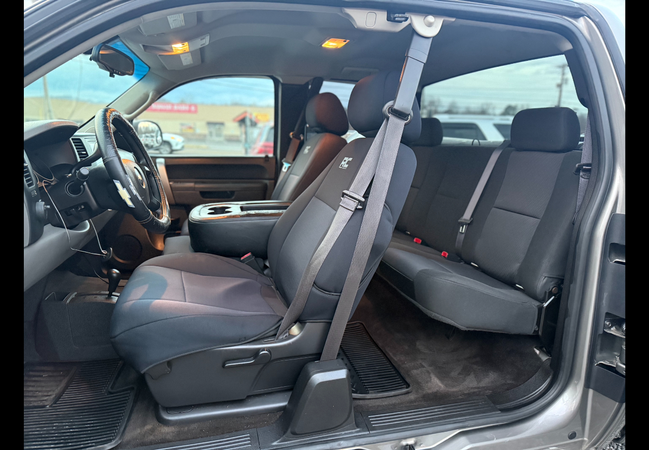 Chevrolet Silverado 1500 LS Extended Cab 4WD 2013