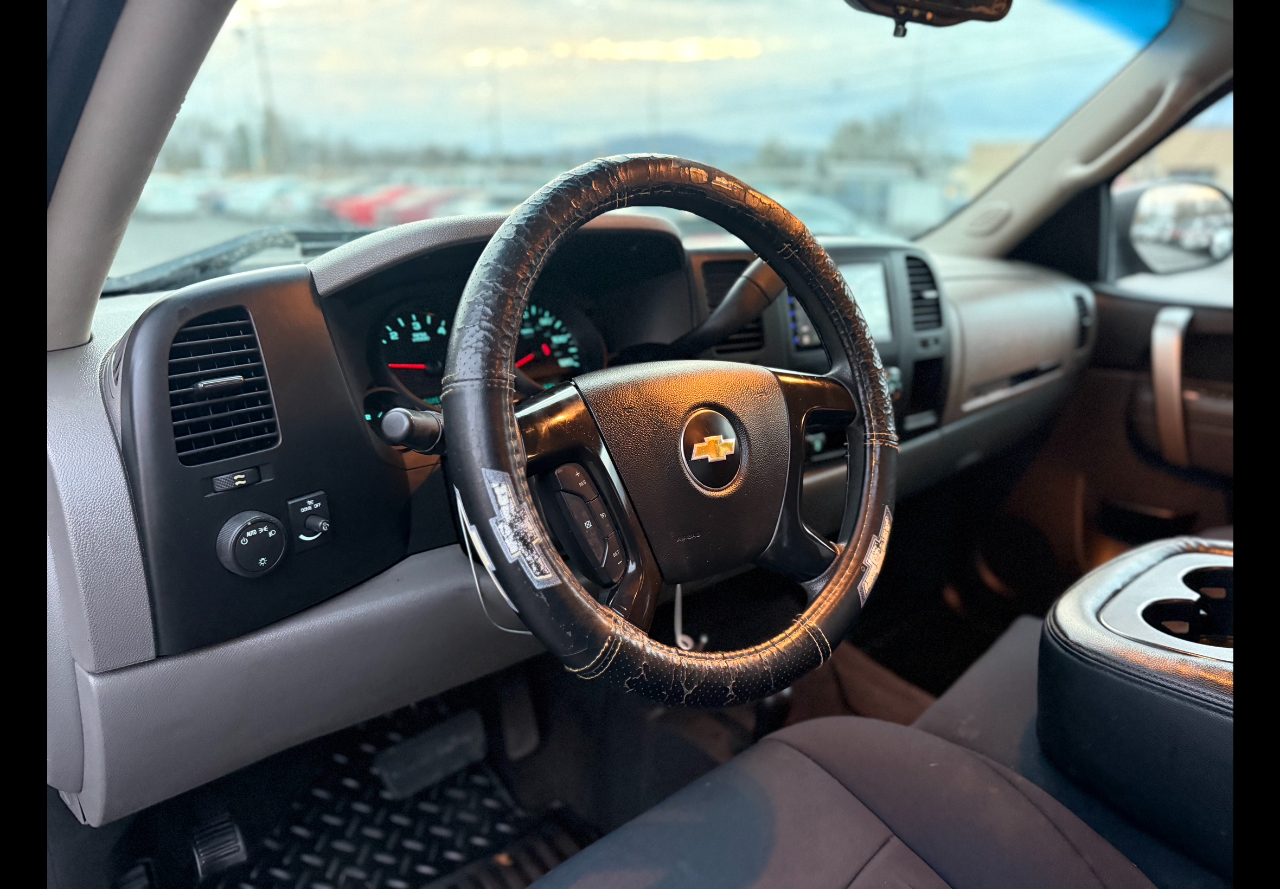 Chevrolet Silverado 1500 LS Extended Cab 4WD 2013