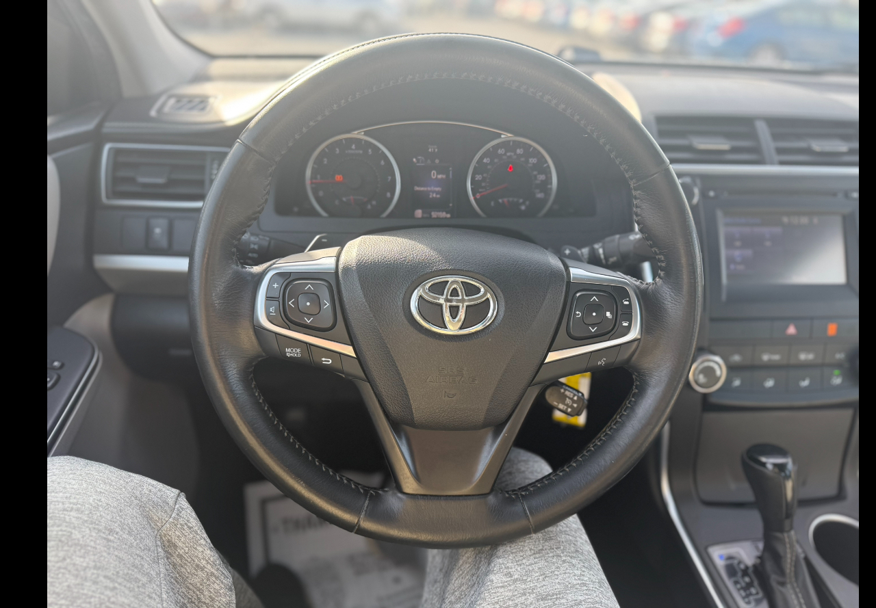 Toyota Camry XLE 2016