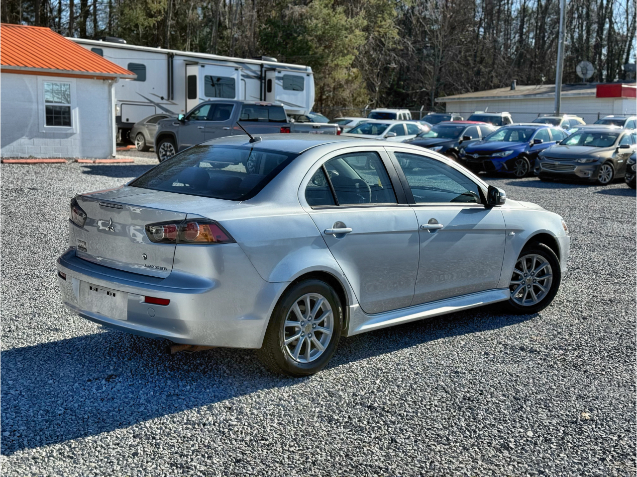 Mitsubishi Lancer ES CVT 2015