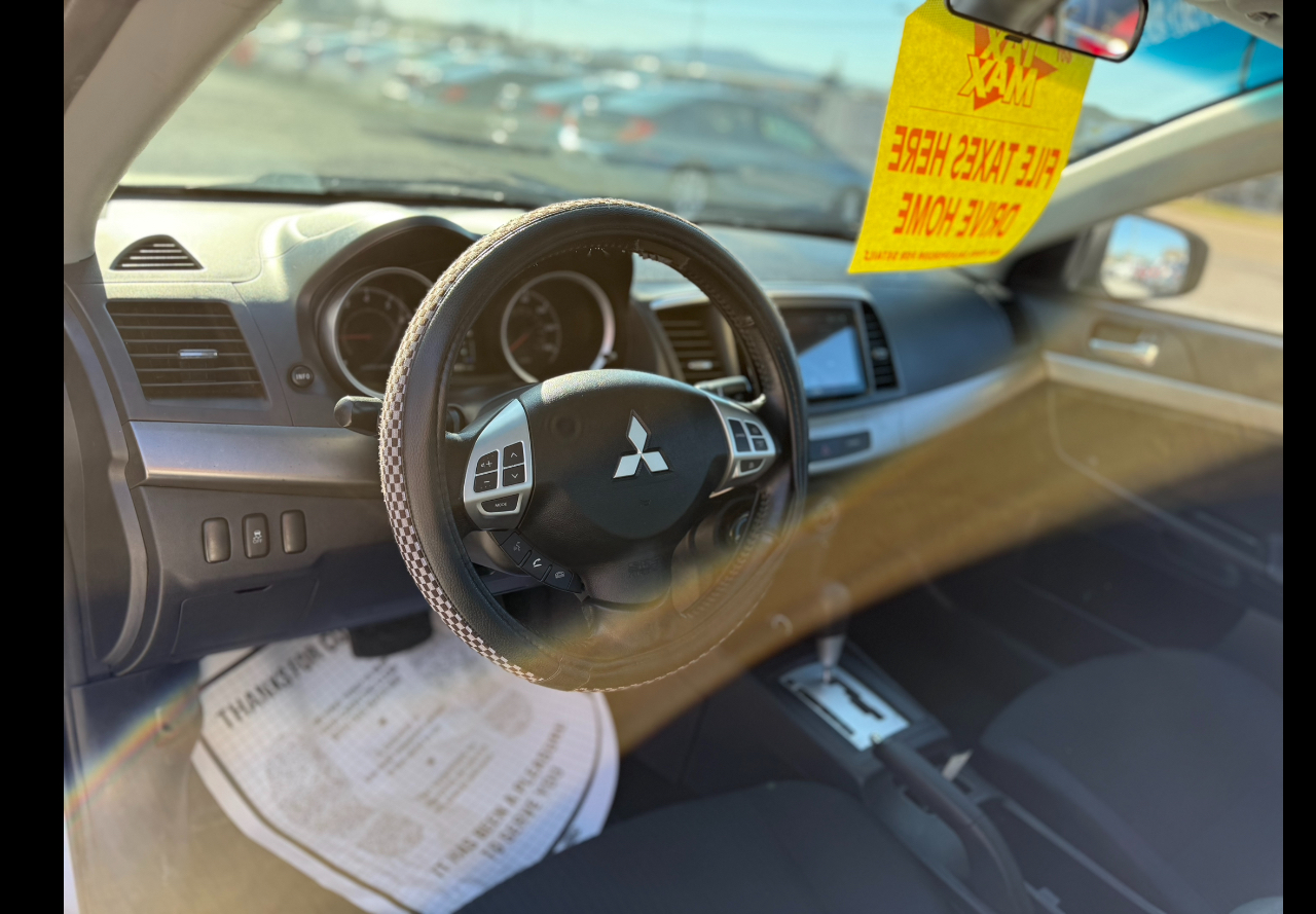 Mitsubishi Lancer ES CVT 2015