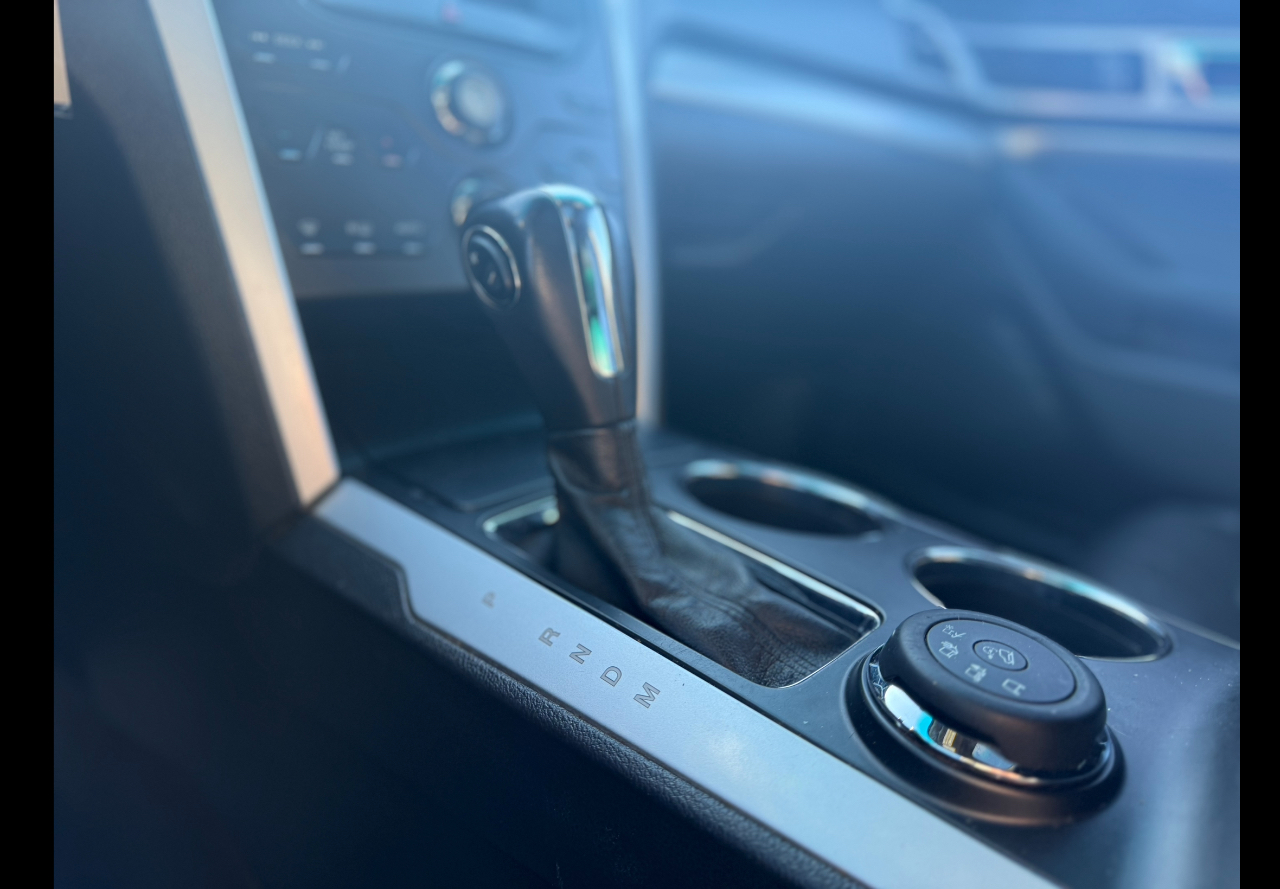 Ford Explorer XLT 4WD 2013