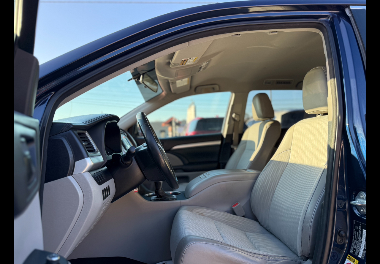 Toyota Highlander  2015