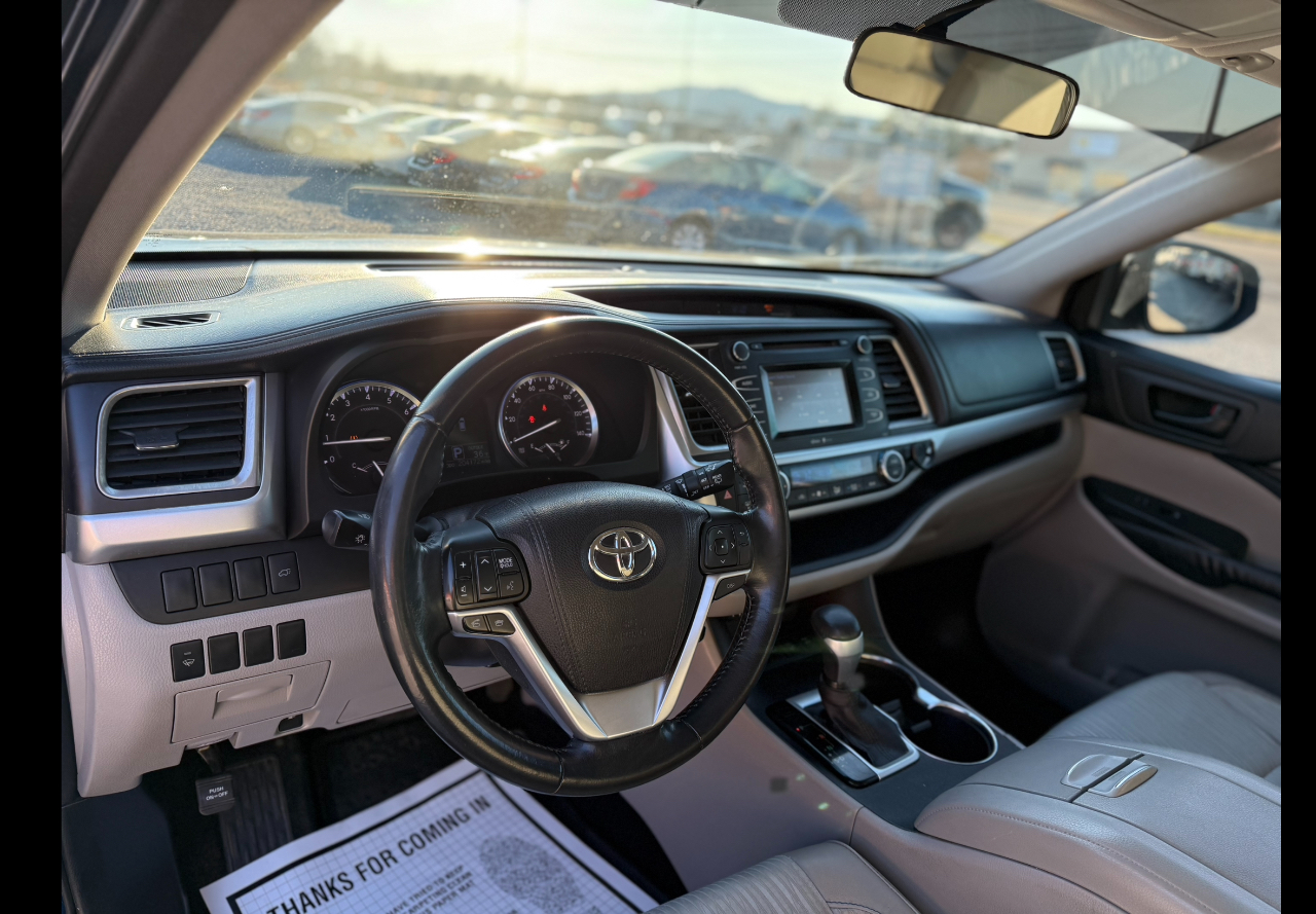 Toyota Highlander  2015