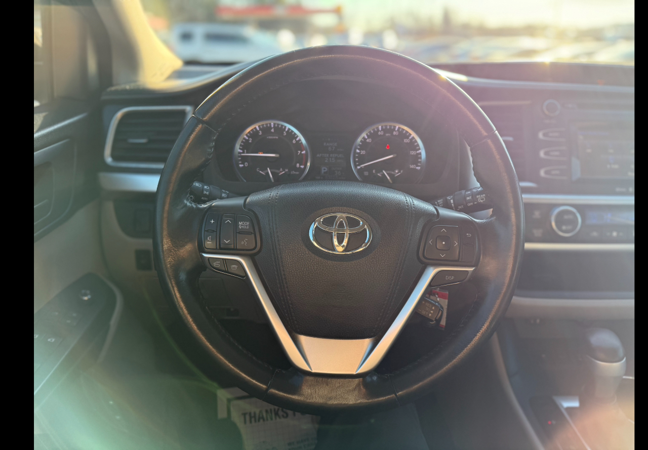 Toyota Highlander  2015