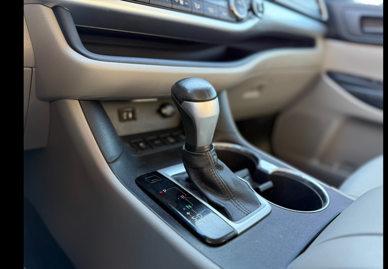 Toyota Highlander  2015