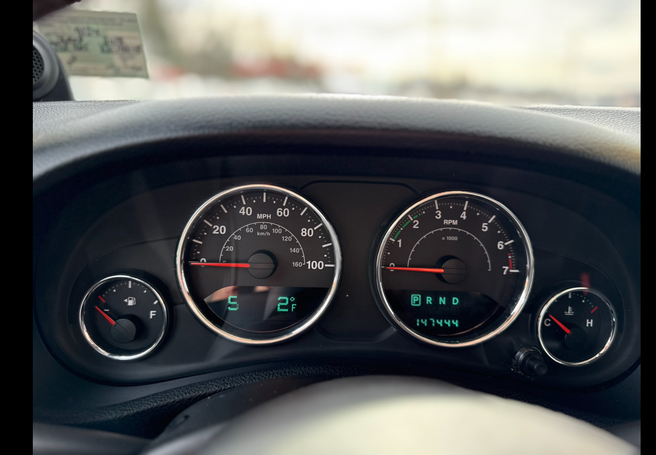 Jeep Wrangler Unlimited Sahara 4WD 2013