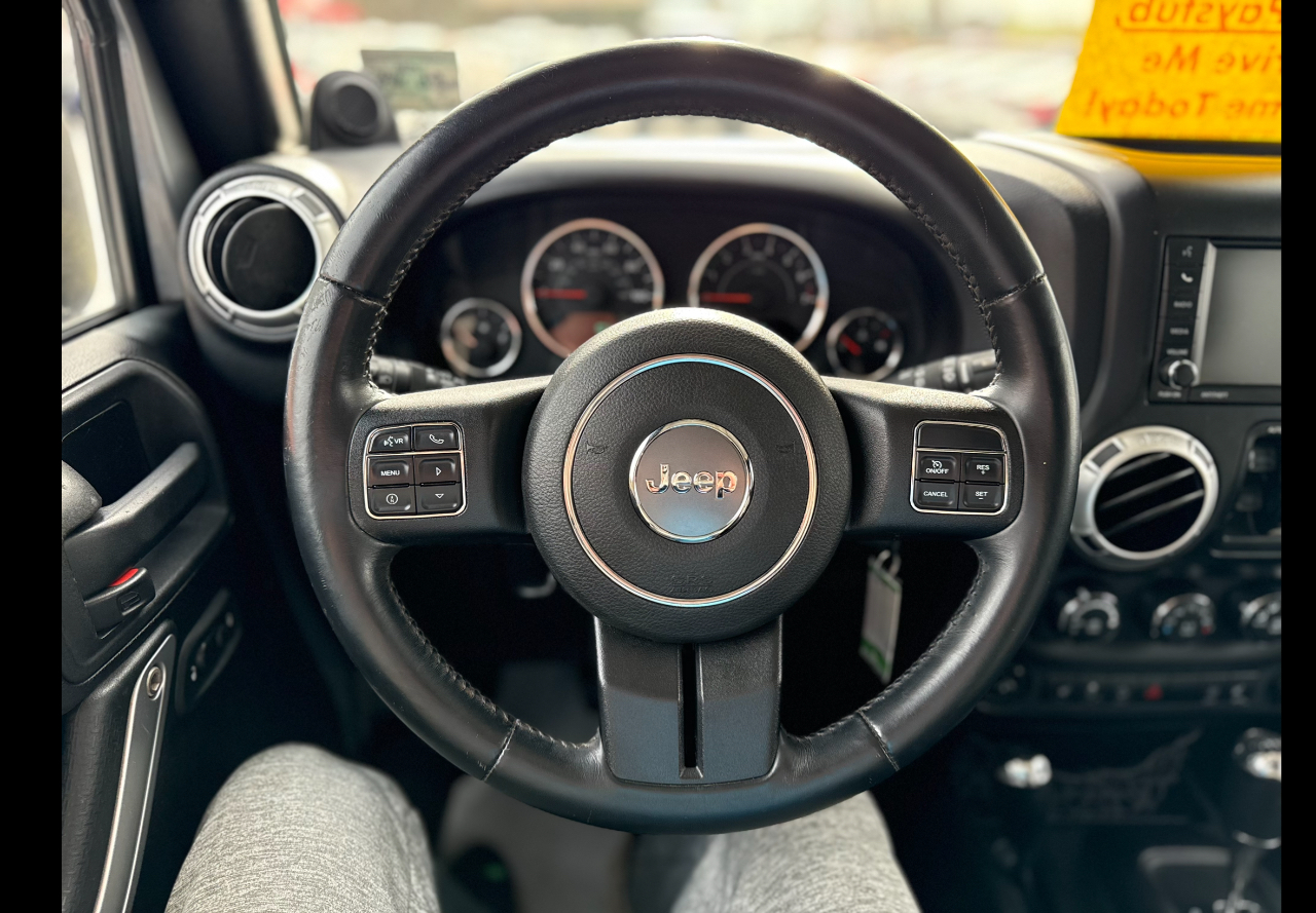 Jeep Wrangler Unlimited Sahara 4WD 2013