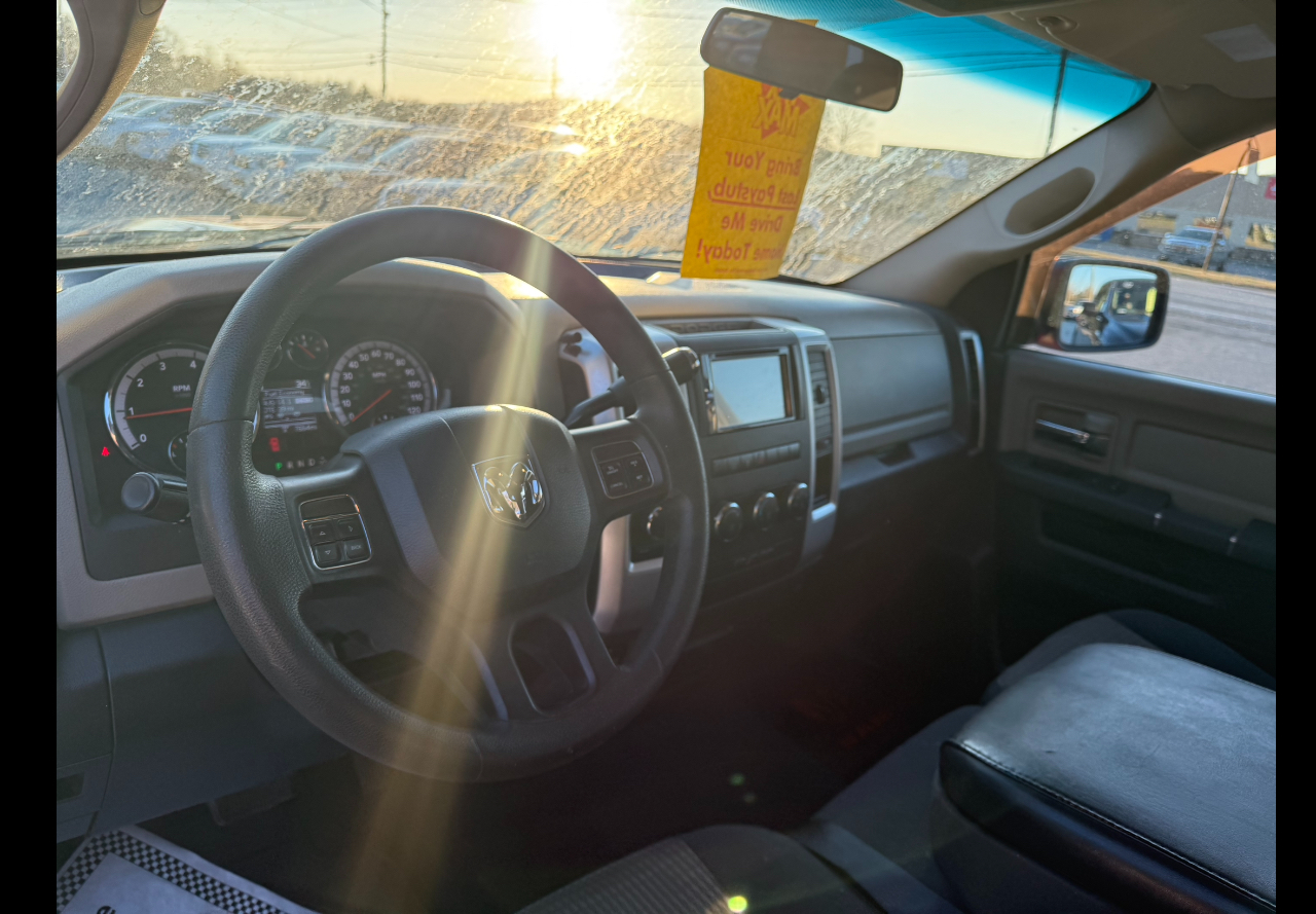 RAM 1500 SLT Quad Cab 4WD 2012