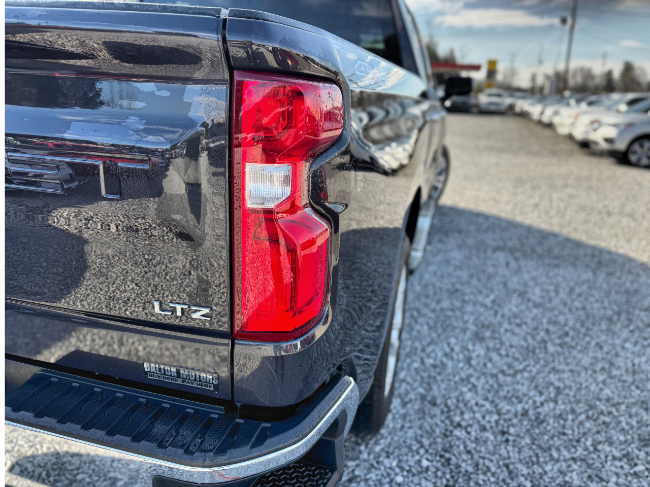Chevrolet Silverado 1500 LTZ Crew Cab 2023