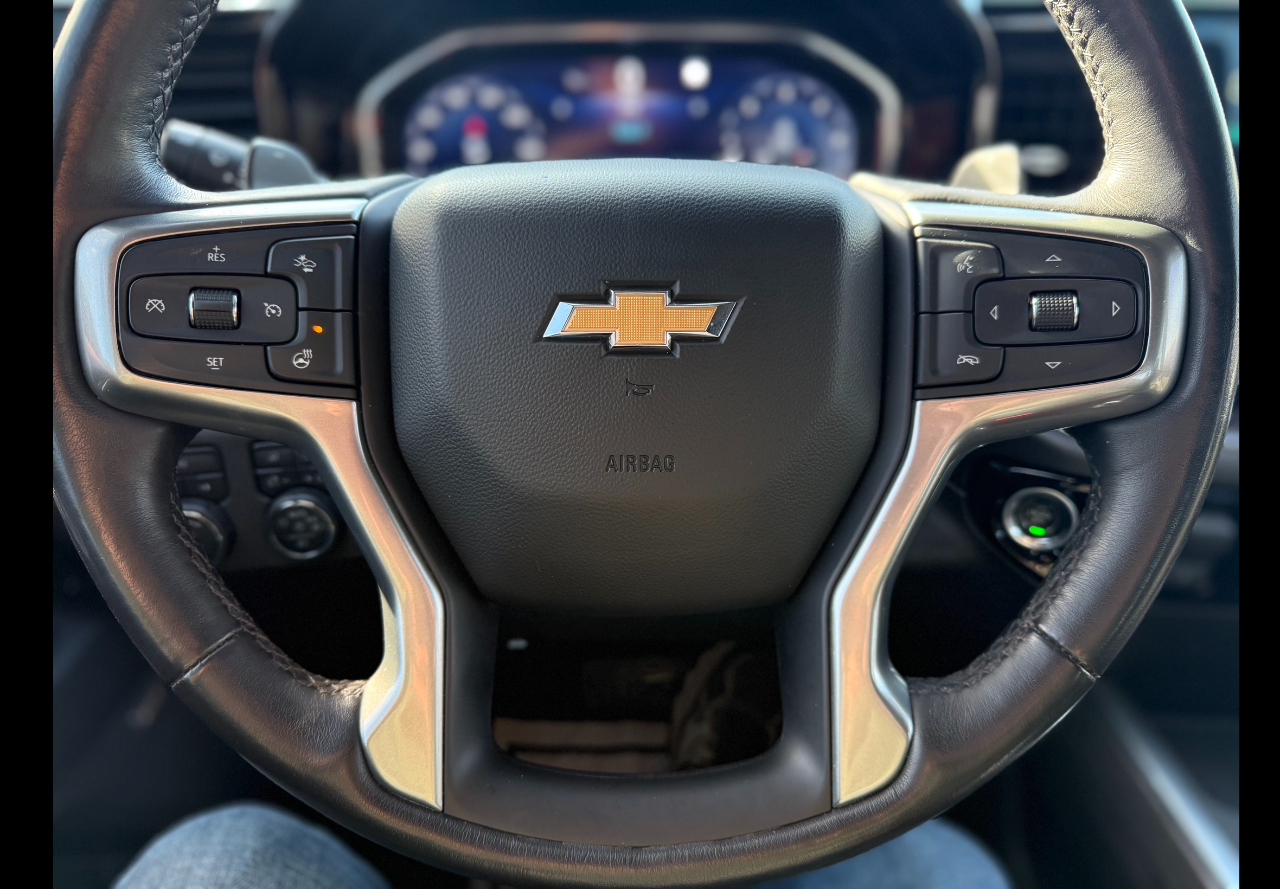 Chevrolet Silverado 1500 LTZ Crew Cab 2023