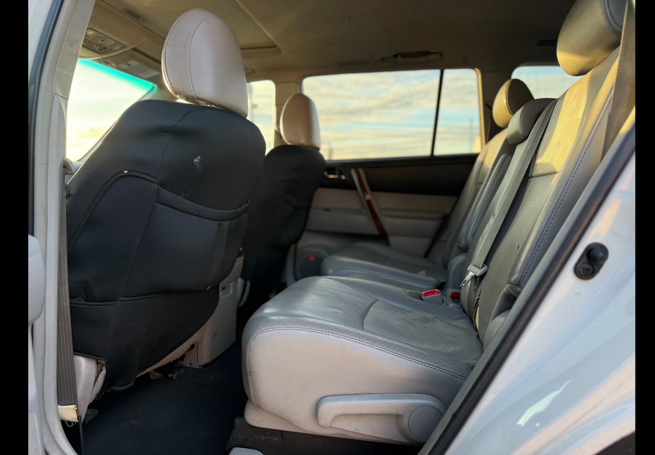 Toyota Highlander Limited 2012