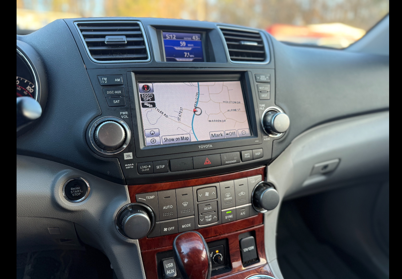 Toyota Highlander Limited 2012