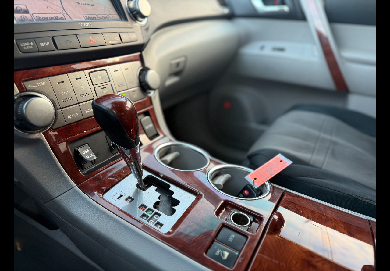 Toyota Highlander Limited 2012