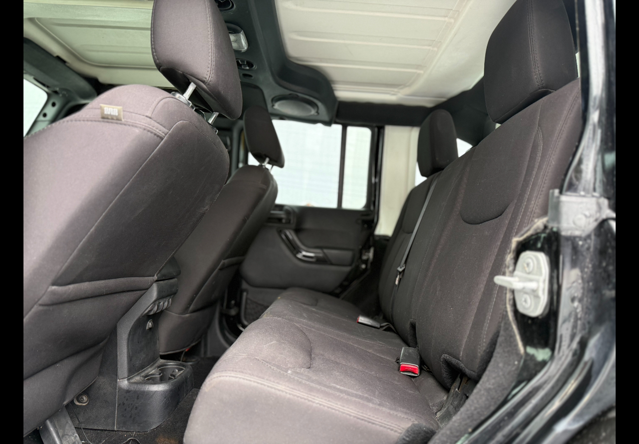 Jeep Wrangler Unlimited Sport 4WD 2014